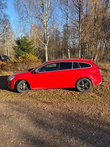 Volvo V60 2012 photo 2