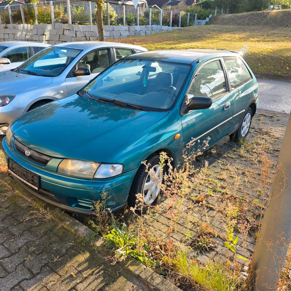 Mazda 323