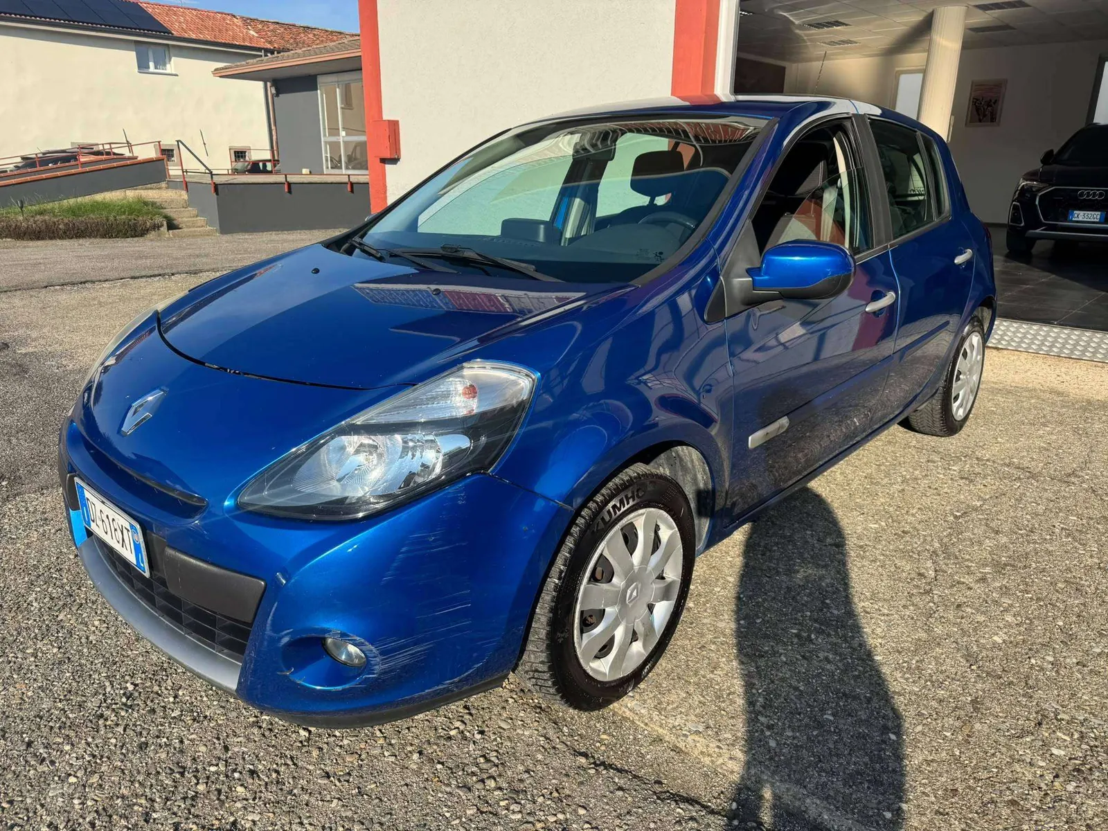 Renault Clio 2010 photo 3