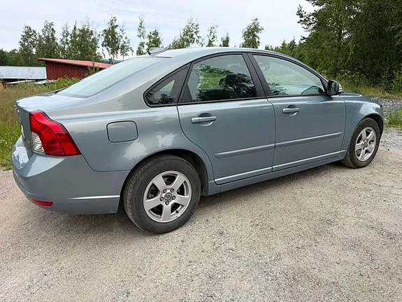 Volvo S40 2011 photo 4