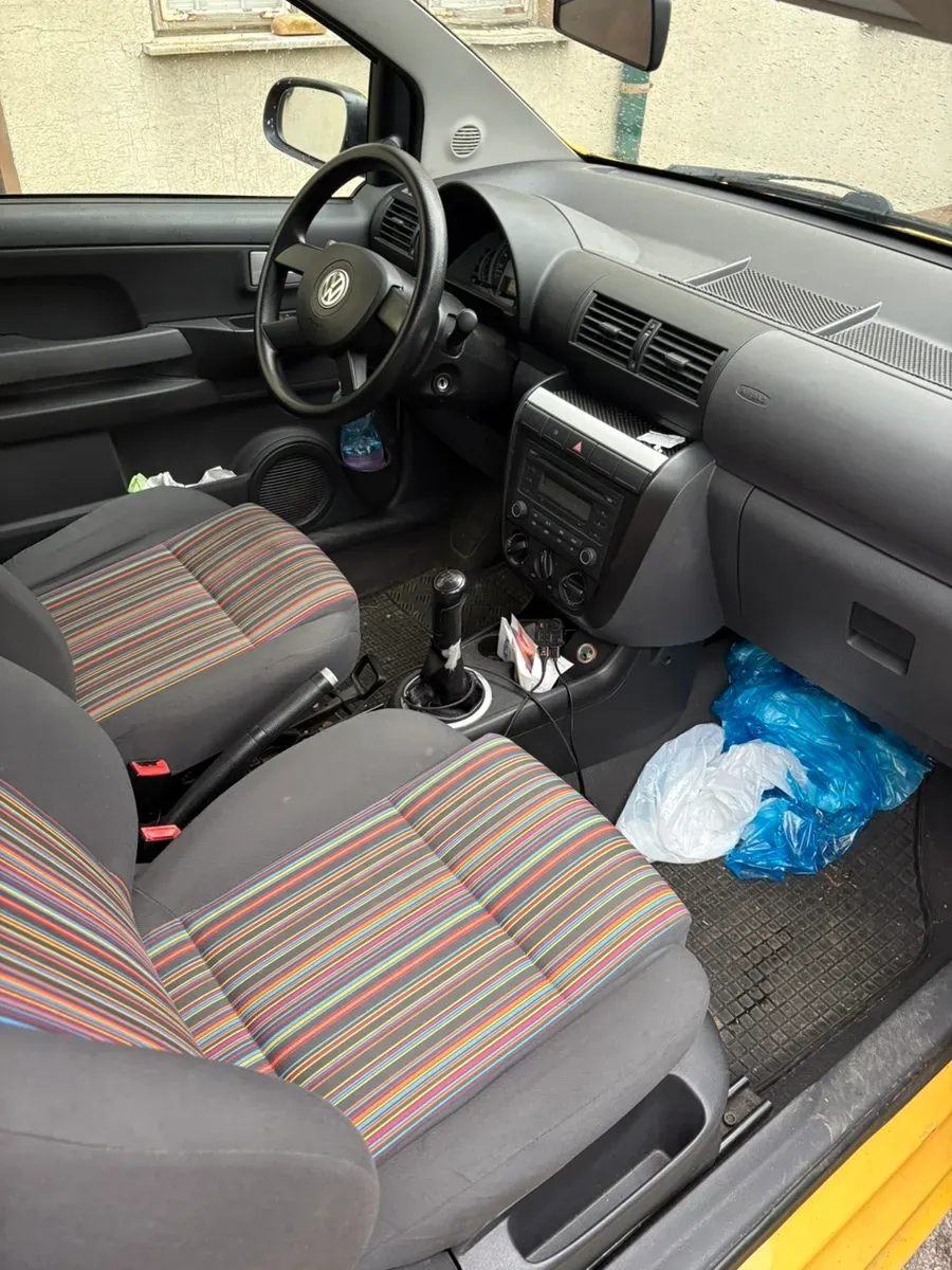 Volkswagen Fox 2005 photo 3