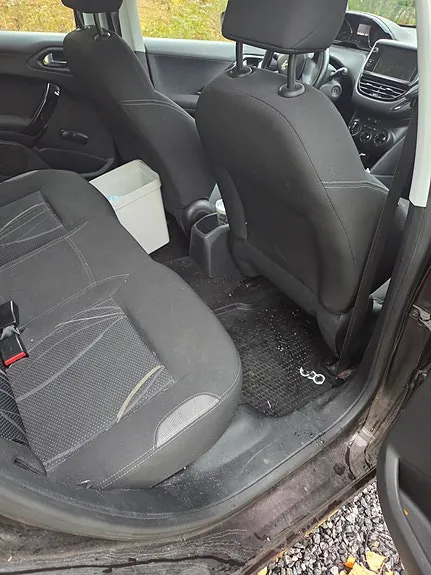 Peugeot 208 2013 photo 5