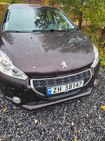Peugeot 208