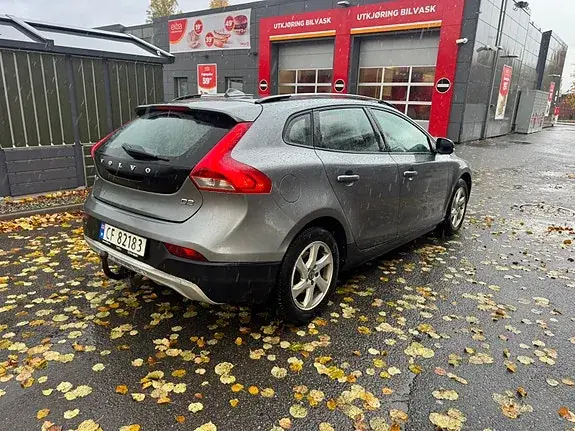 Volvo V40 Cross Country 2016 photo 3