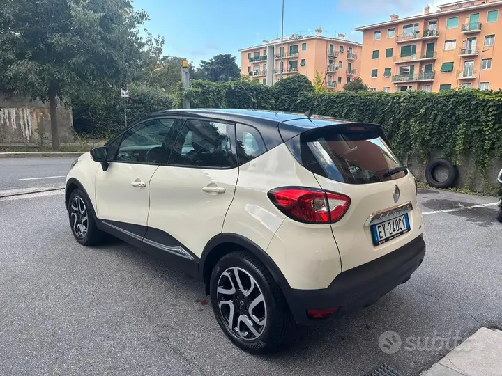 Renault Captur 2015 photo 4