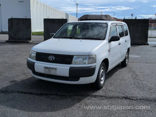 Toyota Probox 2012 photo 2