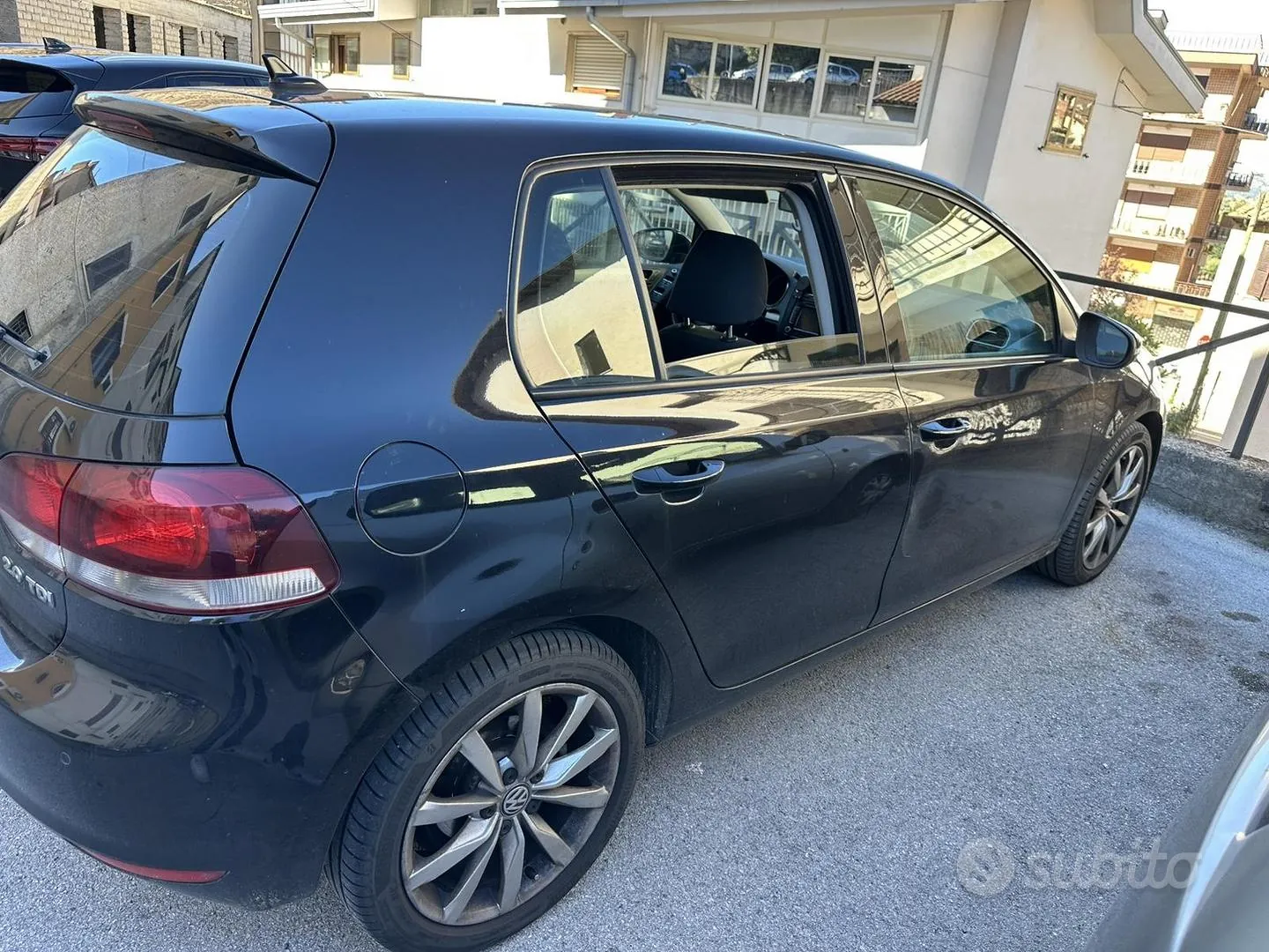 Volkswagen Golf 2009 photo 2