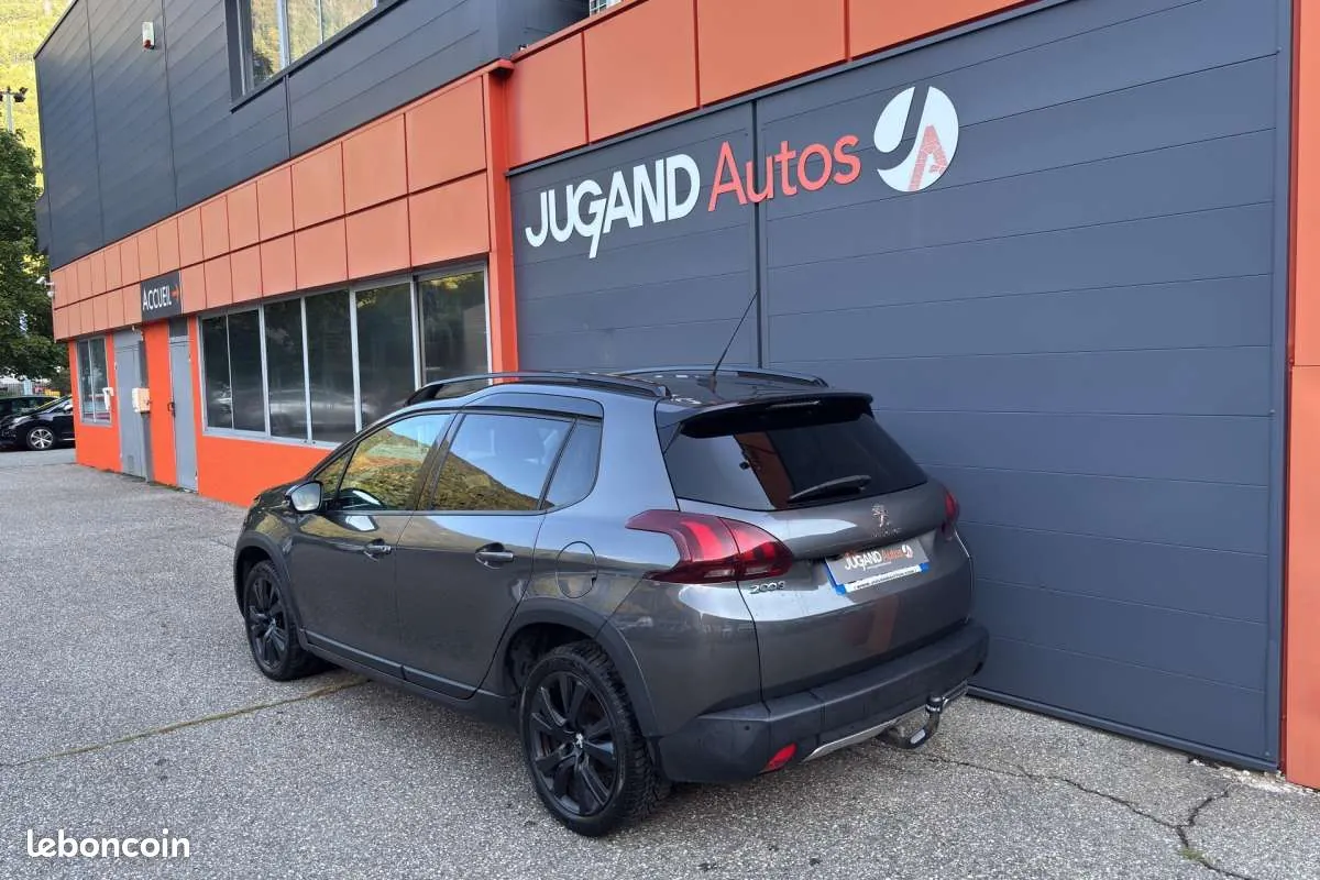 Peugeot 2008 2017 photo 2