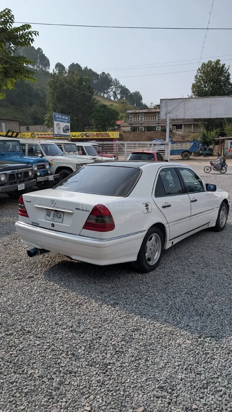 Mercedes-Benz C-Class