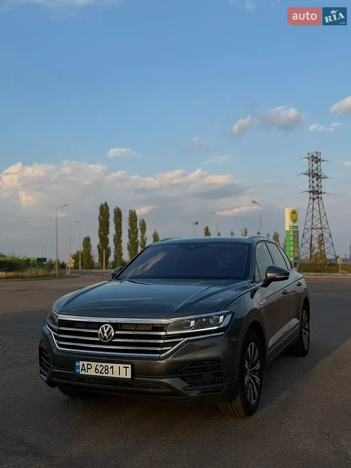 Volkswagen Touareg