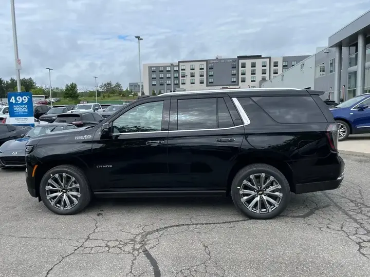 Chevrolet Tahoe 2026 photo 2