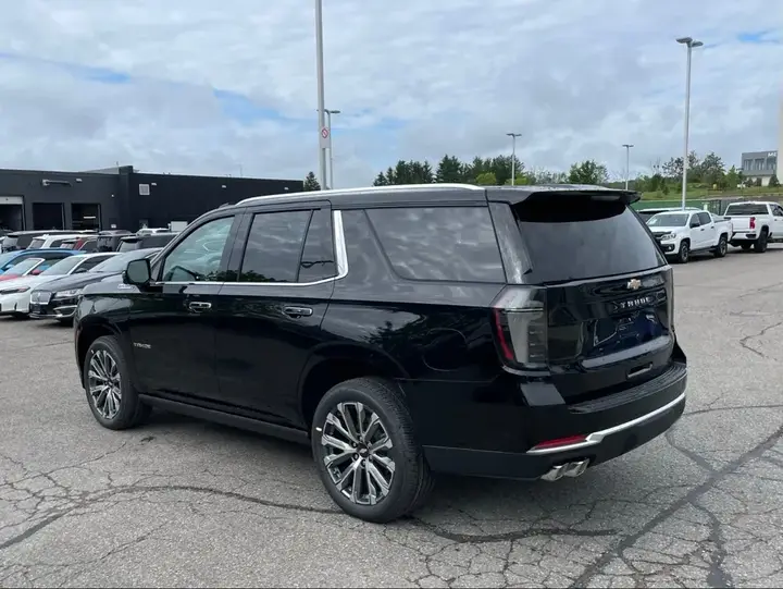 Chevrolet Tahoe 2026 photo 3