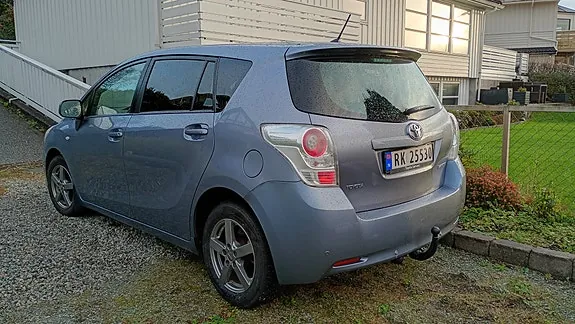 Toyota Verso 2011 photo 3