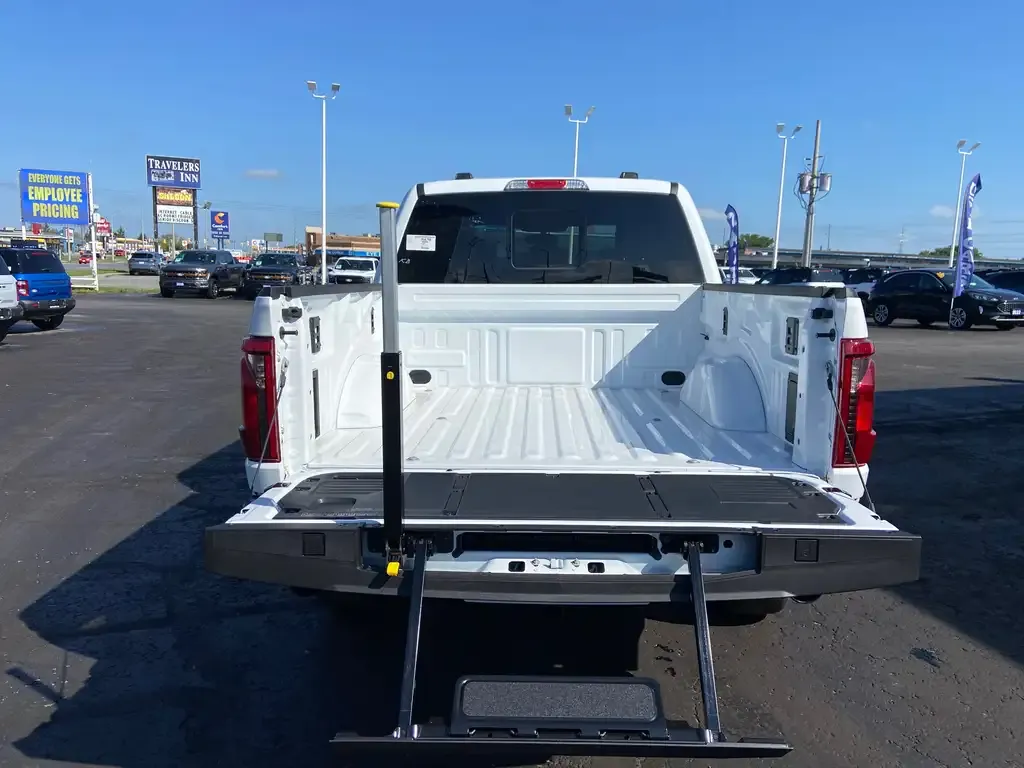 Ford F-150 2026 photo 5