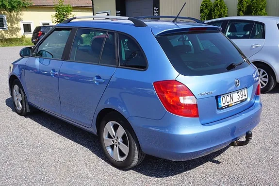 Skoda Fabia 2014 photo 2