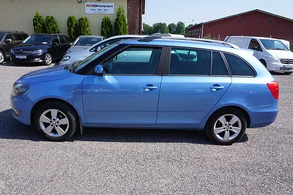Skoda Fabia 2014 photo 4