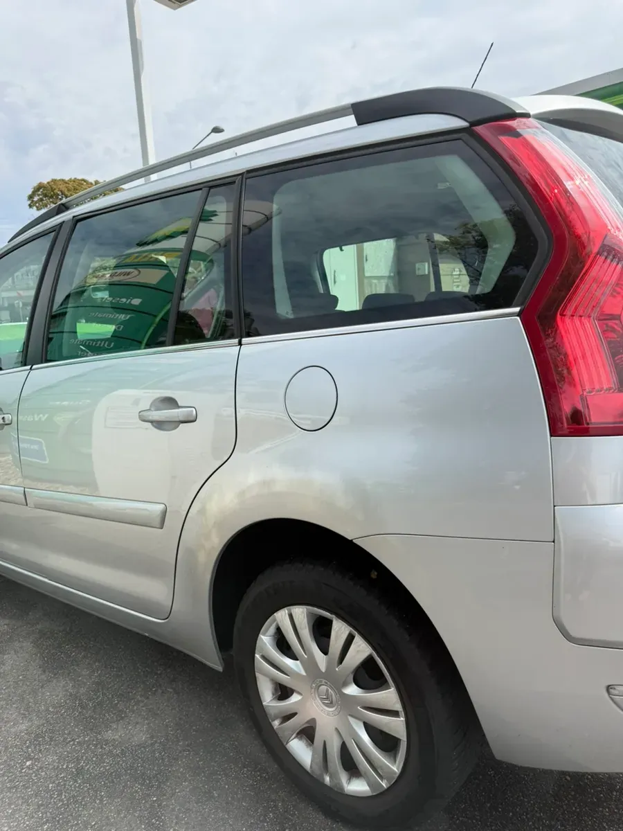 Citroen C4 Picasso 2012 photo 3