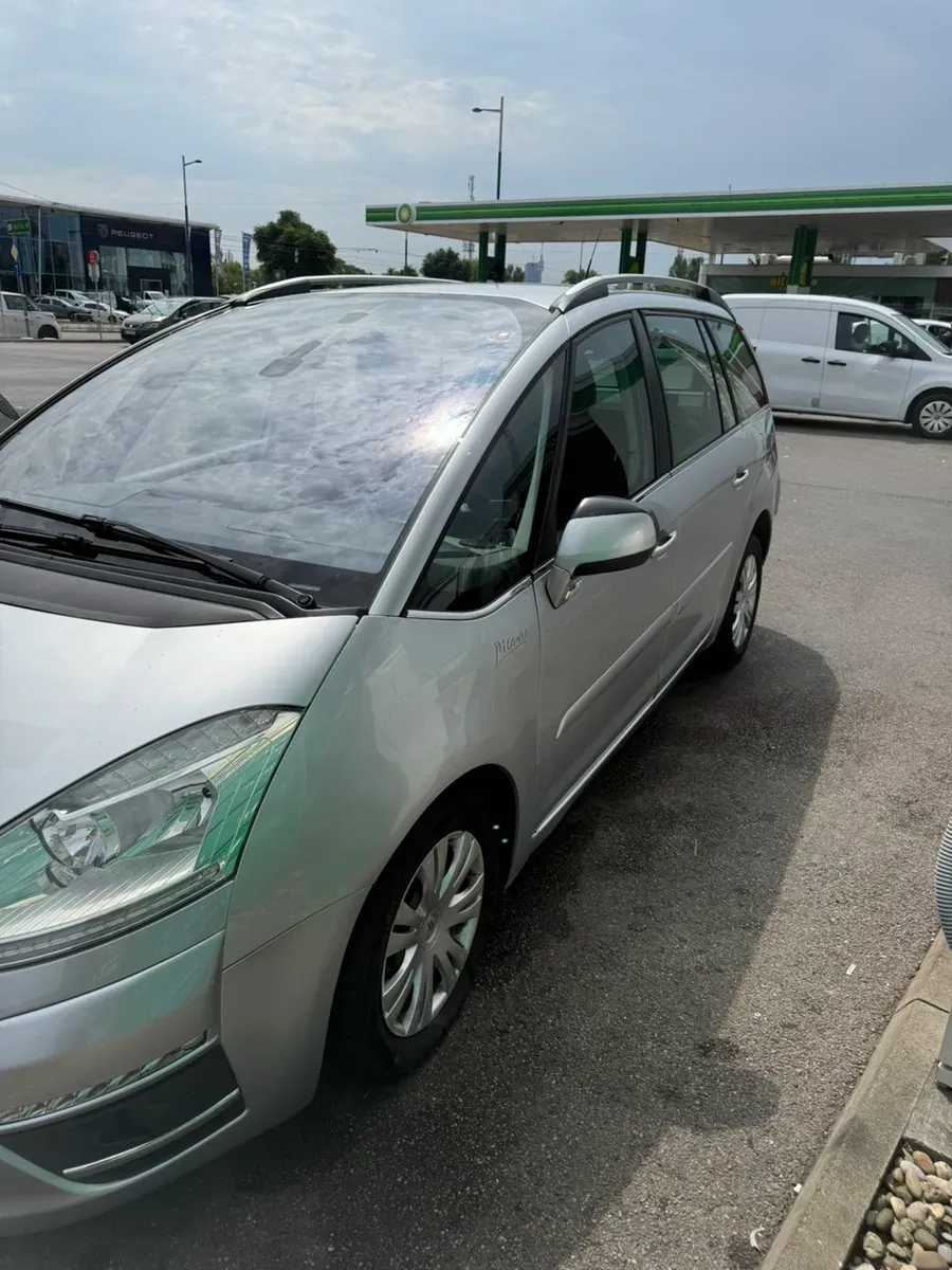 Citroen C4 Picasso 2012 photo 2
