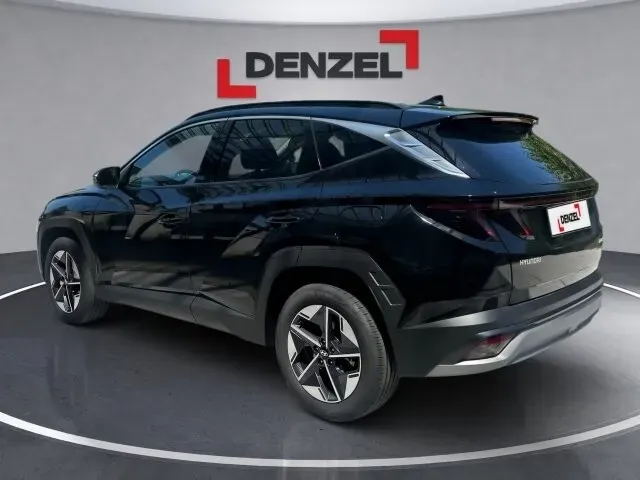 Hyundai Tucson photo 3
