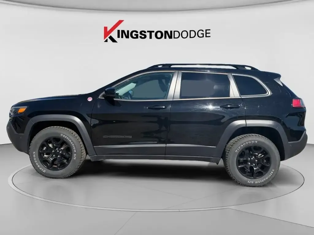 Jeep Cherokee 2023 photo 2