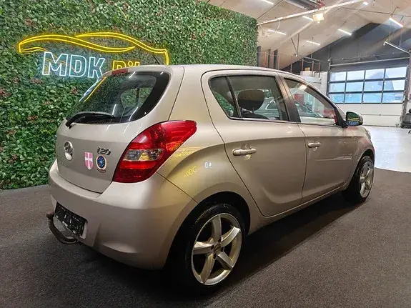 Hyundai I20 2012 photo 4