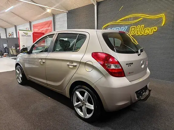 Hyundai I20 2012 photo 3