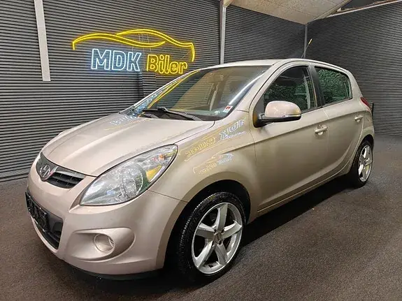 Hyundai I20 2012 photo 2
