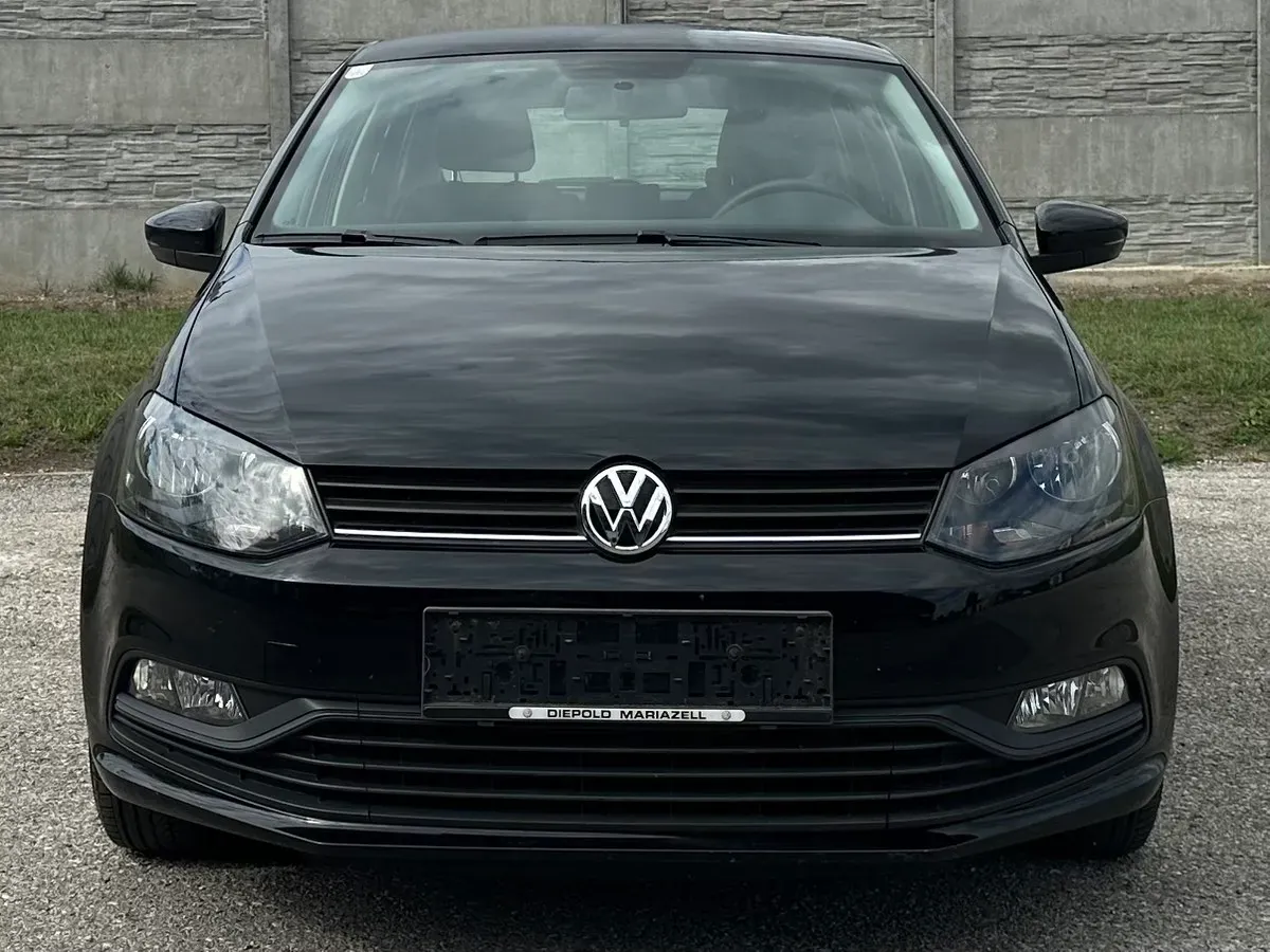 Volkswagen Polo 2014 photo 2