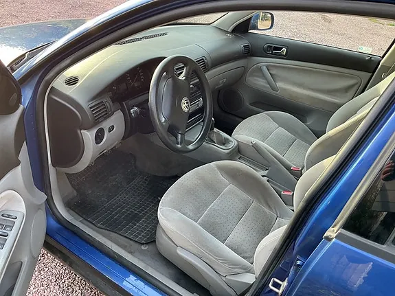 Volkswagen Passat 2000 photo 3