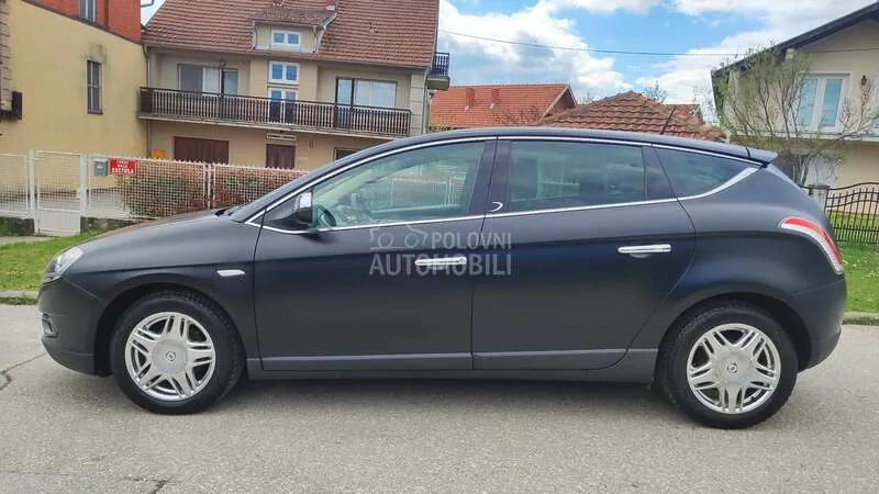 Lancia Delta 2011 photo 5