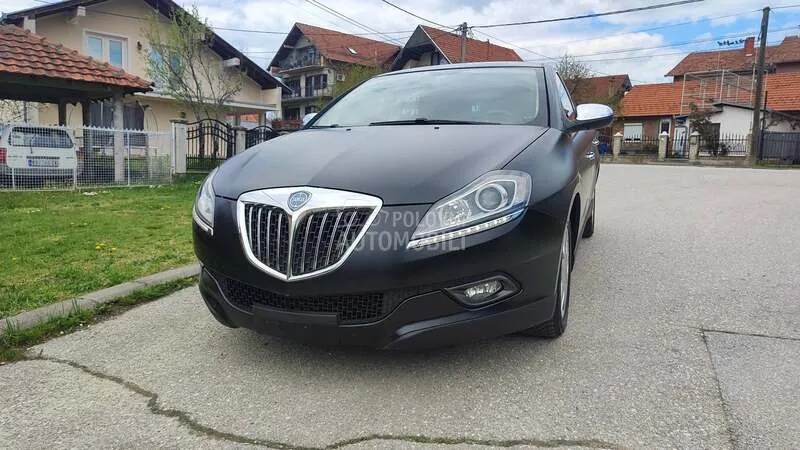 Lancia Delta 2011 photo 2