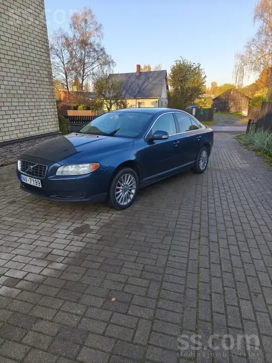 Volvo S80