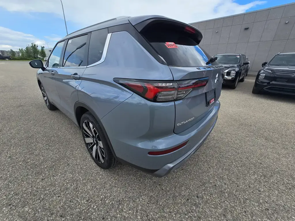Mitsubishi Outlander 2026 photo 3