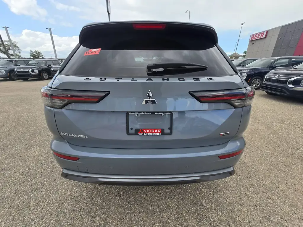 Mitsubishi Outlander 2026 photo 4