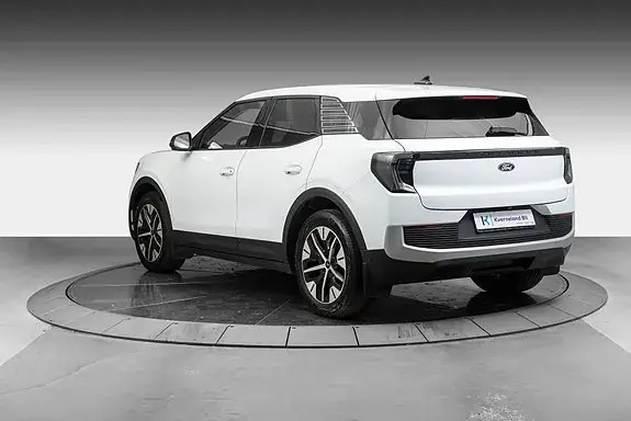 Ford Explorer 2026 photo 3