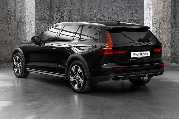 Volvo V60 Cross Country 2022 photo 5