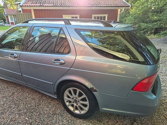Saab 9-5 2008 photo 4