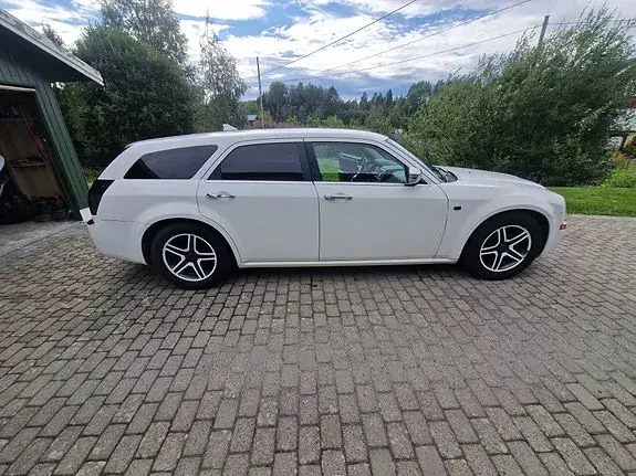 Chrysler 300C 2009 photo 4