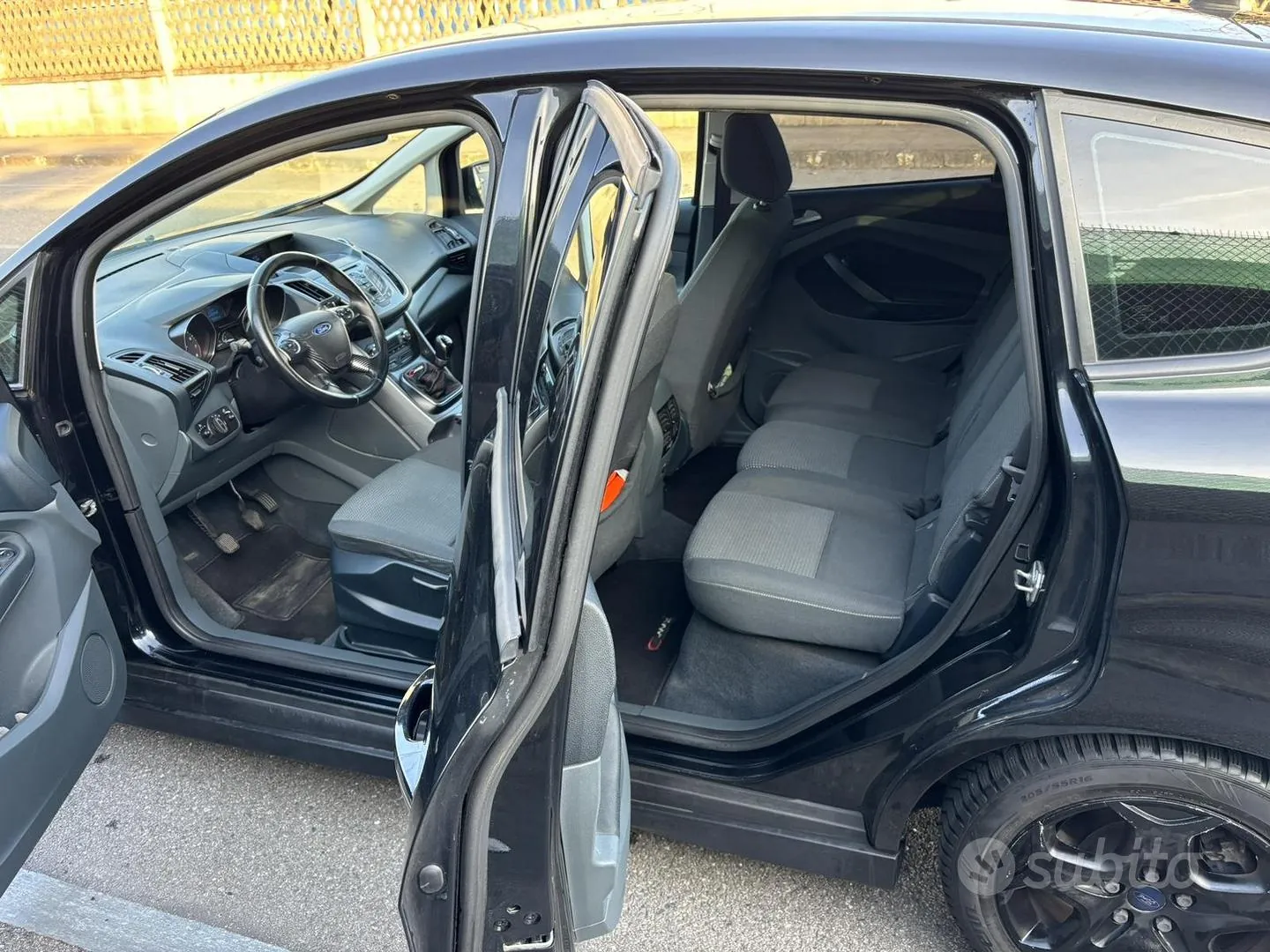Ford C-Max 2013 photo 5