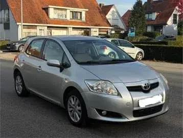 Toyota Auris 2008 photo 2
