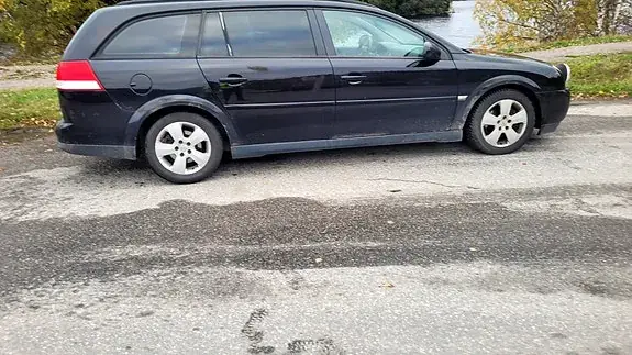 Opel Vectra 2005 photo 2