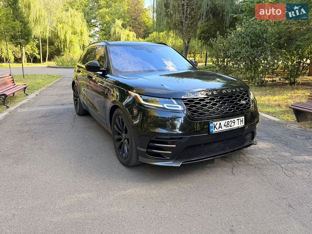 Land Rover Range Rover Velar 2019 photo 2