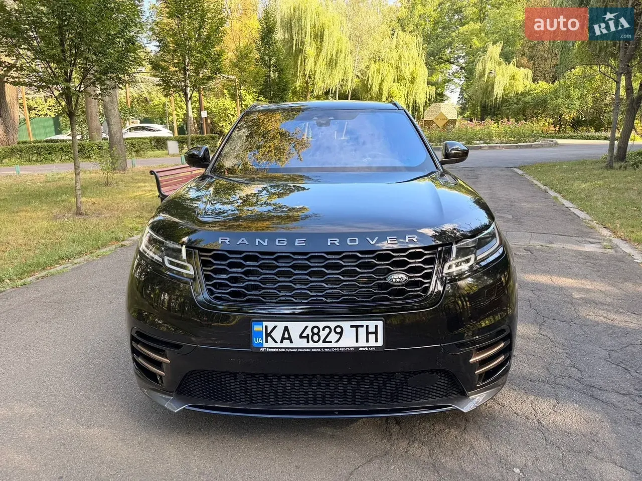Land Rover Range Rover Velar 2019 photo 3