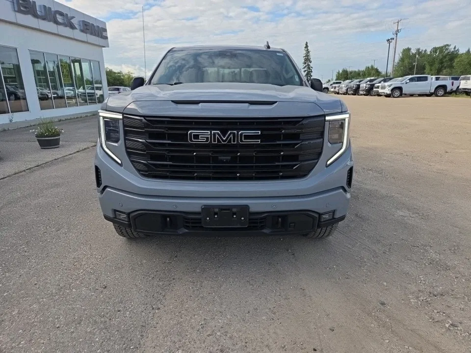 GMC Sierra 1500 2024 photo 3