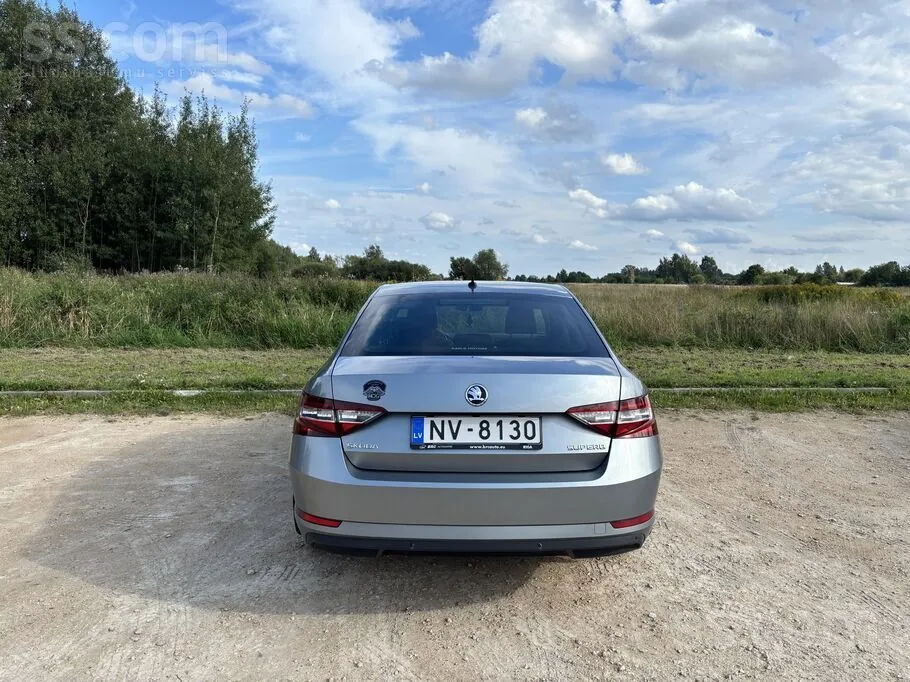 Skoda Superb 2016 photo 4
