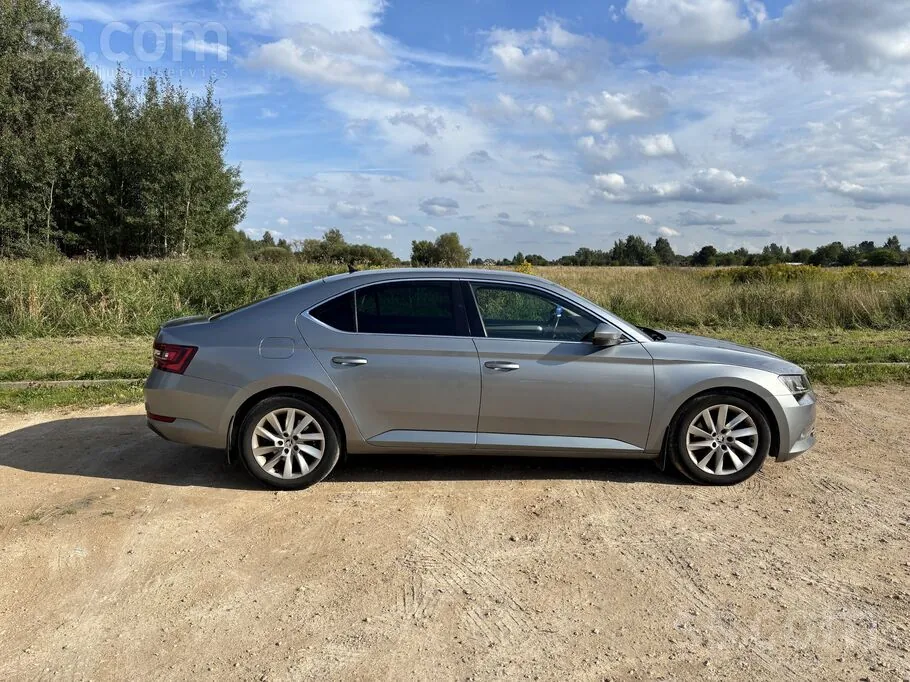 Skoda Superb 2016 photo 3