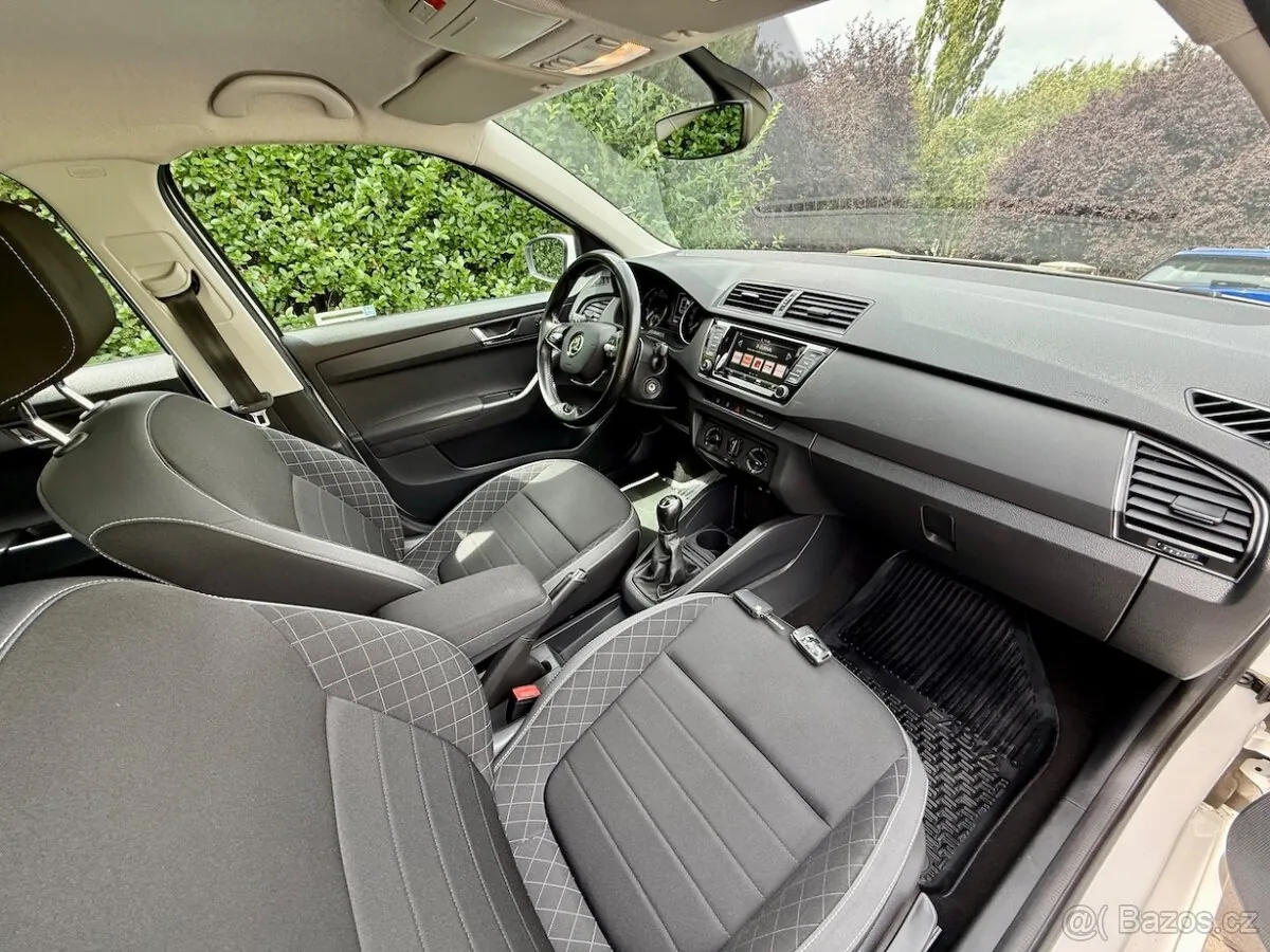 Skoda Fabia 2022 photo 4