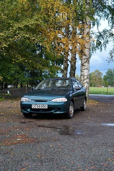 Hyundai Accent 1996 photo 2
