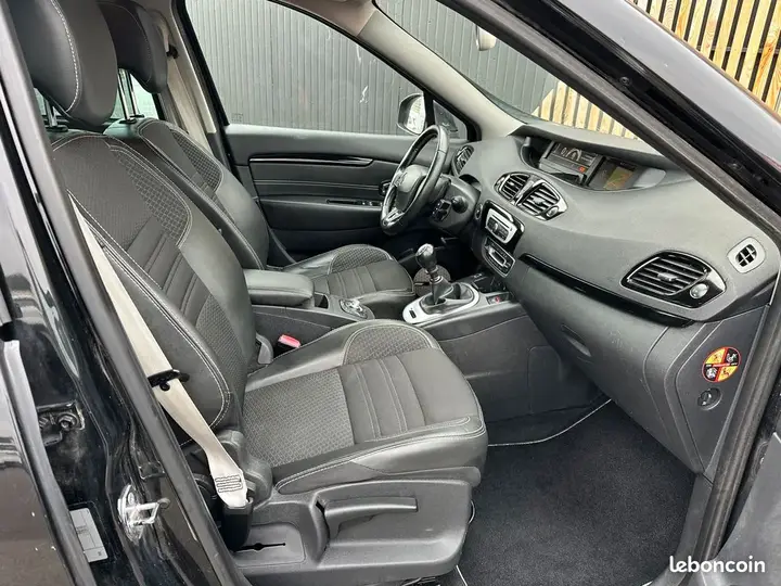 Renault Megane 2014 photo 3