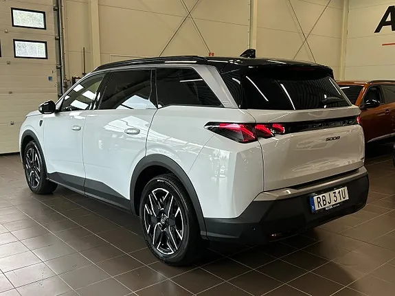 Peugeot 5008 2025 photo 5